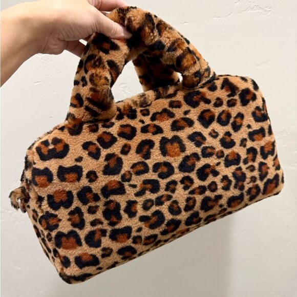 Leopard Real Shearling Lambskin Top Handles Bag/Large Baguette Bag/Crossbody - Picture 4 of 16